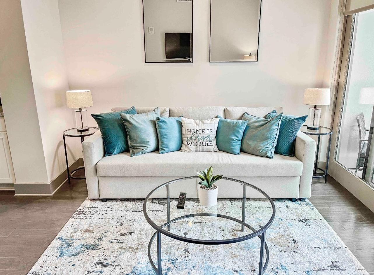 Modern Midtown Oasis Apartment