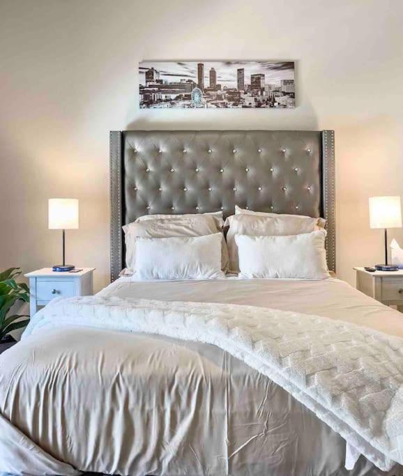 Modern Midtown Oasis Apartment