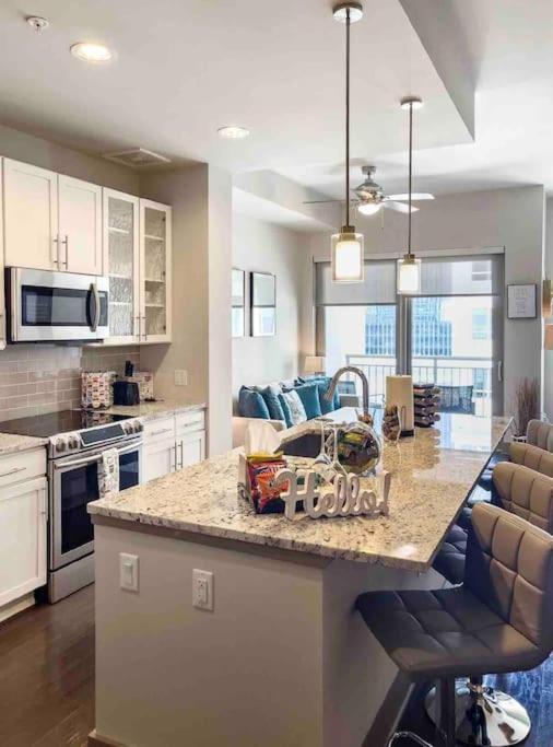 Modern Midtown Oasis Apartment